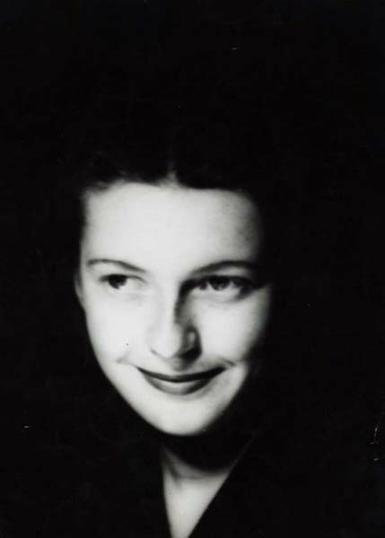 Olga Maruševski, snimljena u dobi od 23 godine 
(1945/46.)