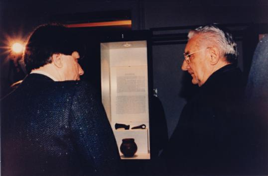 Izložba Lijeva bara u Vukovaru, posjet hrvatskog predsjednika dr. Franje Tuđmana, 14.4.1996.